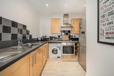 1 bedroom flat for sale, Victoria Road, London W3