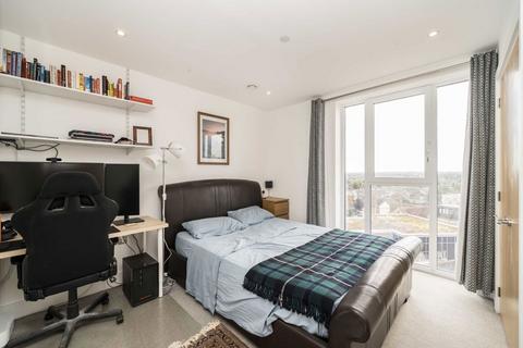 1 bedroom flat for sale, Hoopers Mews, London W3