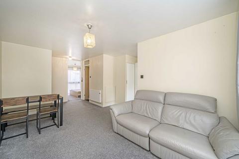 1 bedroom flat for sale, Sunninghill Court, London W3