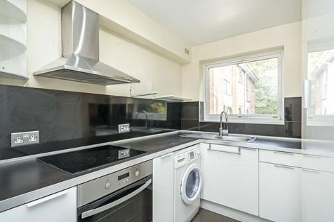 1 bedroom flat for sale, Sunninghill Court, London W3