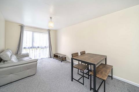 1 bedroom flat for sale, Sunninghill Court, London W3