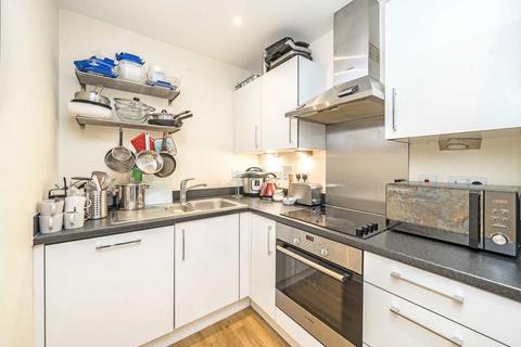 1 bedroom flat for sale, Uxbridge Road, London W3