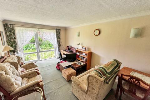 1 bedroom flat for sale, 12 Homesarum House, 49 Wilton Road, Salisbury, Wiltshire, SP2 7HS