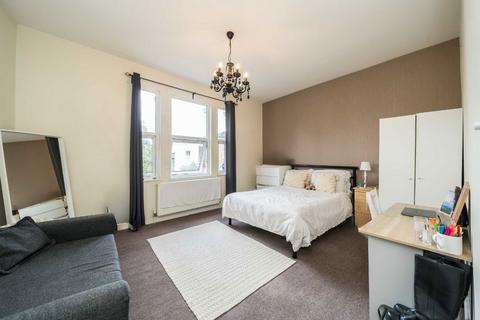 5 bedroom house to rent, St. Ann's Crescent, London SW18