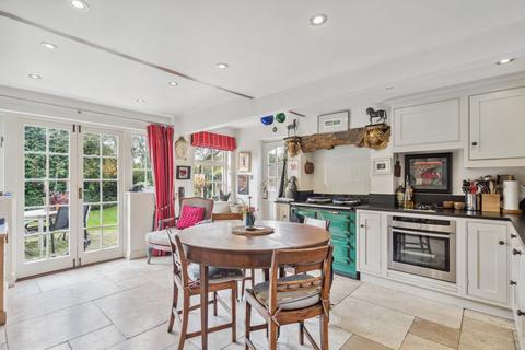 3 bedroom cottage for sale, Hawthorn Lane, Farnham Common SL2