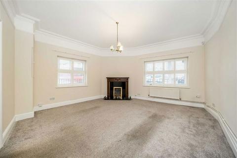 4 bedroom house for sale, Bramshot Avenue, London SE7