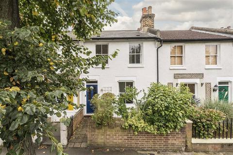 2 bedroom terraced house for sale, Lyveden Road, London SE3