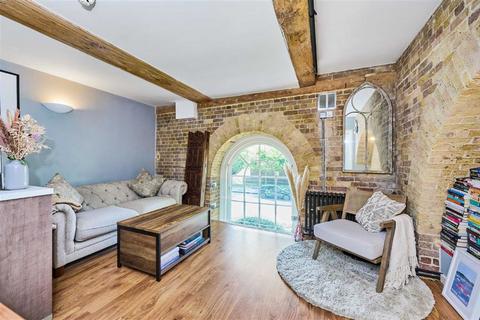 1 bedroom flat for sale, Marlborough Road, London SE18