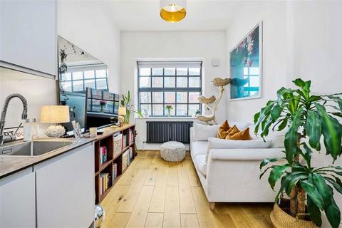 1 bedroom flat for sale, Woodrow, London SE18