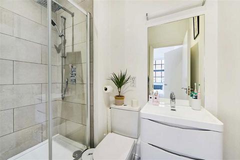 1 bedroom flat for sale, Woodrow, London SE18