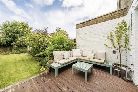 4 bedroom semi-detached house for sale, Little Heath, London SE7