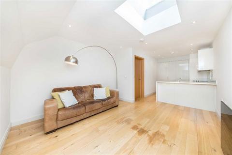 2 bedroom flat for sale, Mycenae Road, London SE3