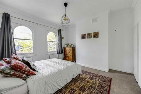 4 bedroom house for sale, Charlton Church Lane, London SE7