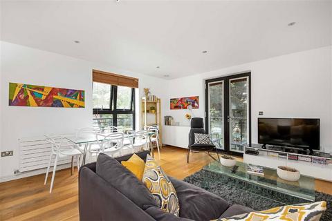 2 bedroom flat for sale, Stratheden Road, London SE3