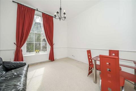 2 bedroom flat for sale, Royal Herbert Pavilions, London SE18