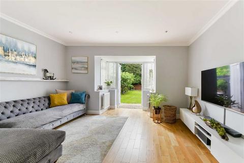 3 bedroom semi-detached house for sale, Shooters Hill Road, London SE3