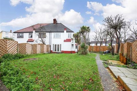 3 bedroom house for sale, Canberra Road, London SE7