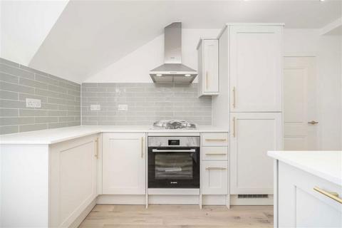 1 bedroom flat to rent, Charlton Road, London SE3