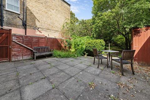 63 Elliscombe Road, London, SE7 7PF