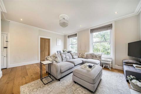 2 bedroom flat for sale, Shooters Hill Road, London SE3