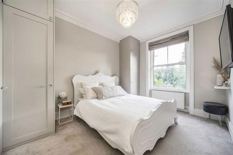 2 bedroom flat for sale, Shooters Hill Road, London SE3