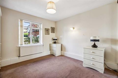 1 bedroom flat for sale, Westcombe Park Road, London SE3