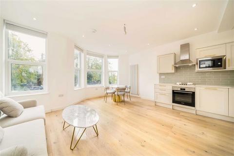 1 bedroom flat to rent, Charlton Road, London SE3