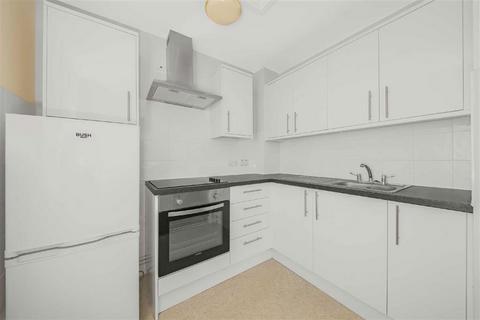 1 bedroom flat for sale, Westcombe Park Road, London SE3