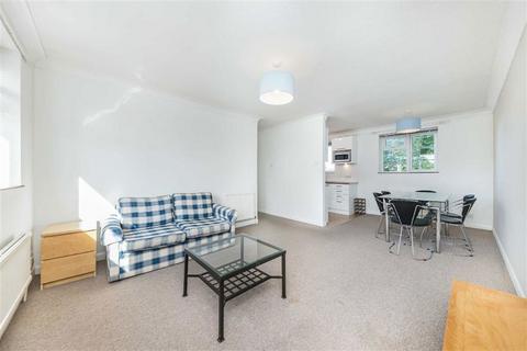 2 bedroom flat for sale, Westcombe Park Road, London SE3