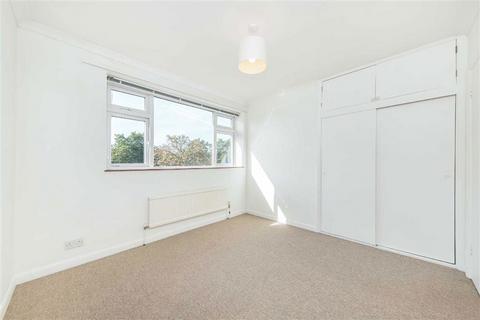 2 bedroom flat for sale, Westcombe Park Road, London SE3