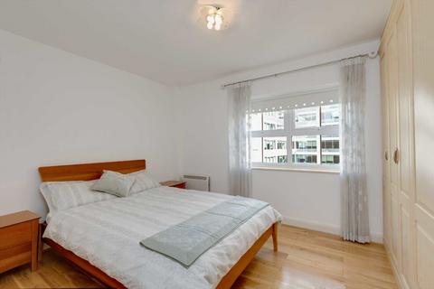 2 bedroom flat for sale, Newton Street, London WC2B