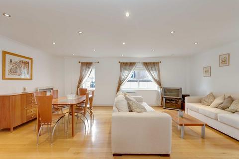 2 bedroom flat for sale, Newton Street, London WC2B