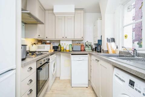 2 bedroom flat for sale, Sandwich Street, London WC1H