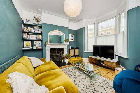 2 bedroom terraced house for sale, Elverson Road, London SE8