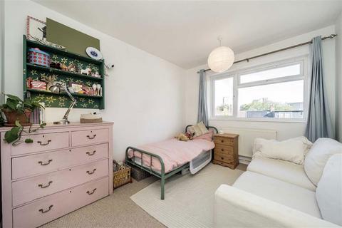 72 Shell Road, London, SE13 7TY