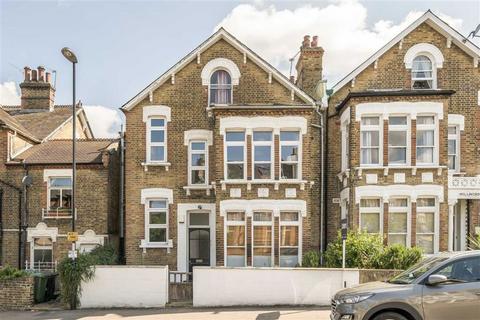 1 bedroom flat for sale, Halesworth Road, London SE13