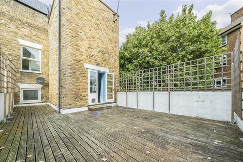 2 bedroom flat for sale, Campshill Road, London SE13