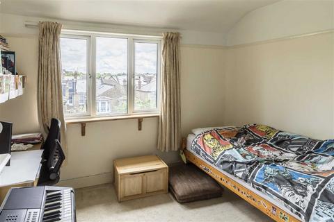 3 bedroom terraced house for sale, Embleton Road, London SE13