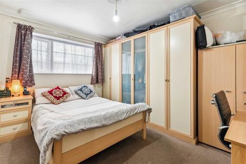 3 bedroom terraced house for sale, Whitbread Road, London SE4