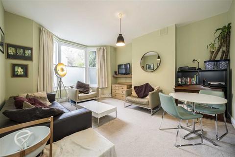 2 bedroom flat for sale, Avon Road, London SE4