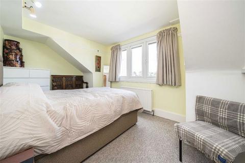 5 bedroom terraced house for sale, Boyne Road, London SE13