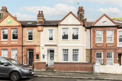 2 bedroom maisonette for sale, Undercliff Road, London SE13