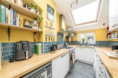29 Killearn Road, Catford, London, SE6 1BN