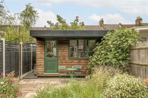 29 Killearn Road, Catford, London, SE6 1BN