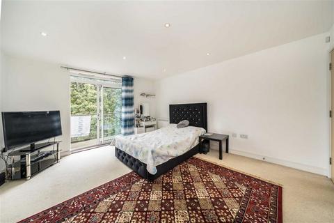 1 bedroom flat for sale, Highfield Close, London SE13