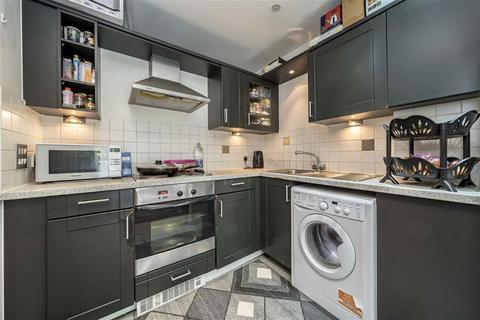 1 bedroom flat for sale, Highfield Close, London SE13