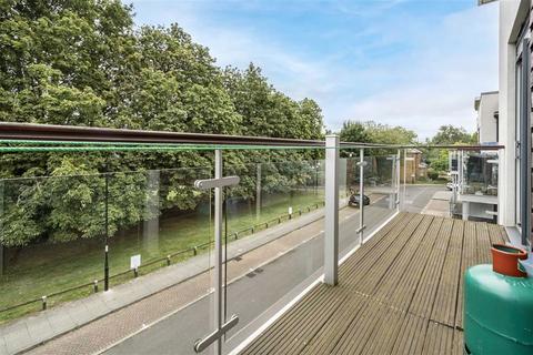 Flat 7, 7 Highfield Close, London, SE13 6UT