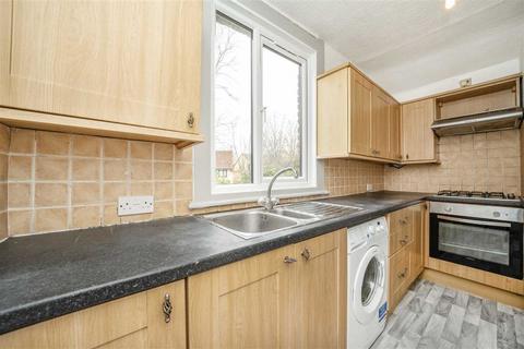 2 bedroom flat for sale, Malyons Road, London SE13