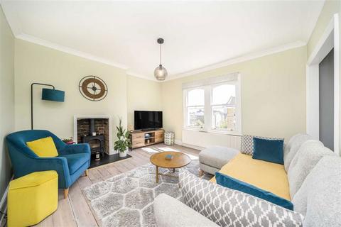 2 bedroom flat for sale, Tressillian Road, London SE4