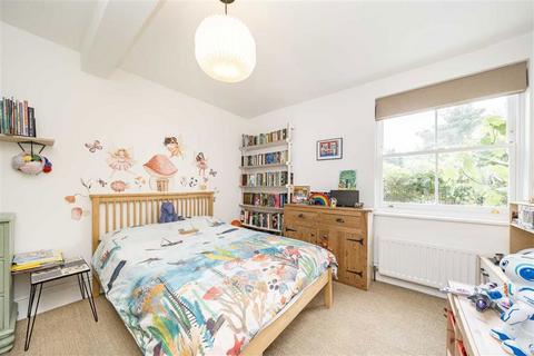 2 bedroom flat for sale, Tressillian Road, London SE4